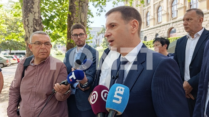 Debakl kosovske politike
